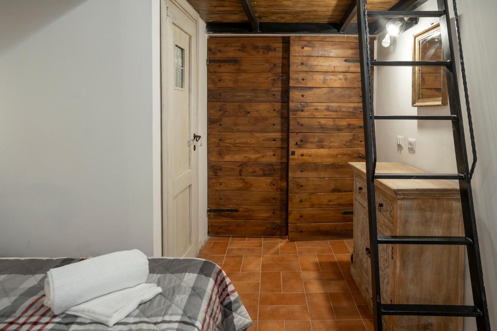 Home Domus Capocci - Rione Monti Rome Exterior photo