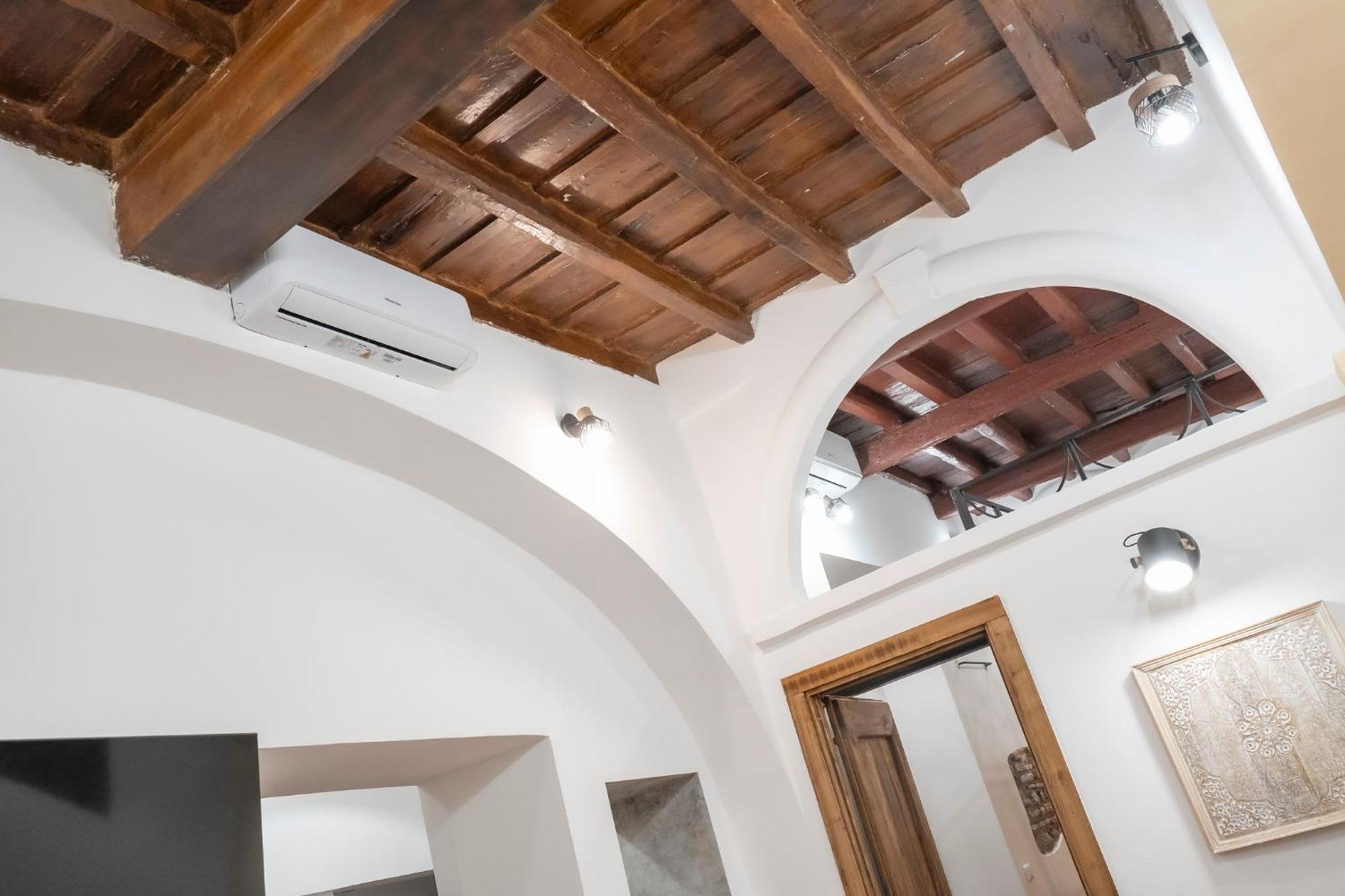 Home Domus Capocci - Rione Monti Rome Exterior photo
